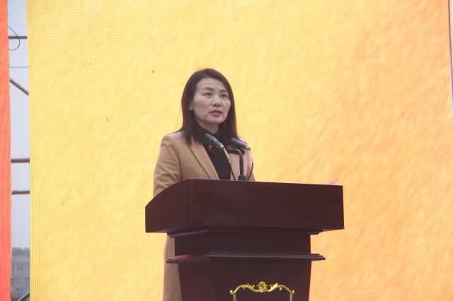 点击新窗口打开