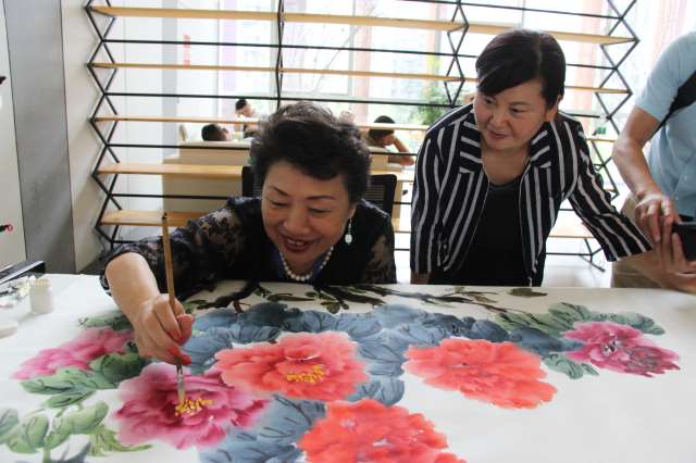 点击新窗口打开