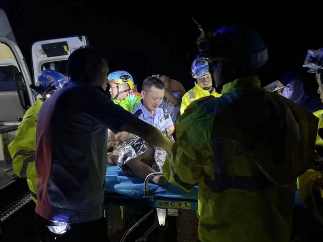 点击新窗口打开