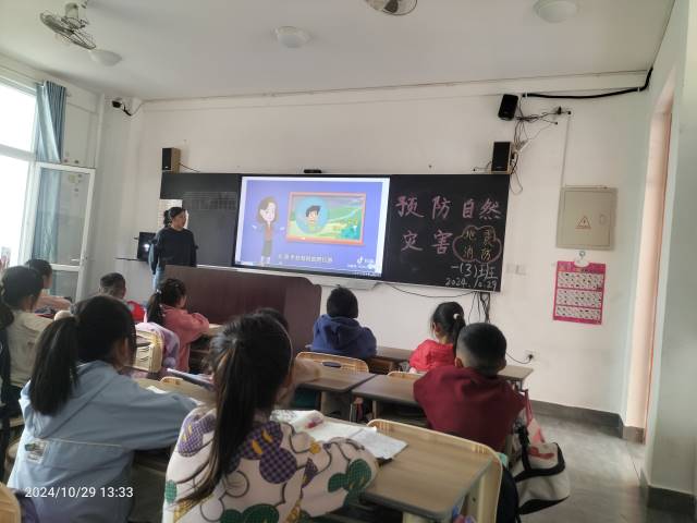 点击新窗口打开