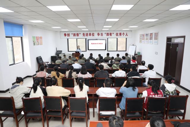 简阳市人民医院与驻简某部队联合开展主题党日活动