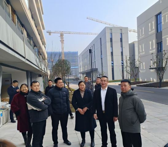 点击新窗口打开