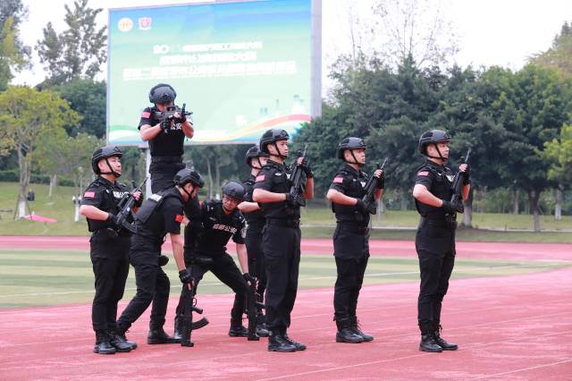 点击新窗口打开