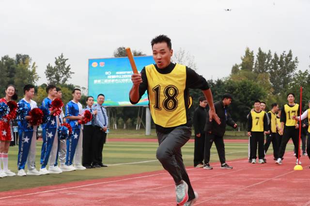 点击新窗口打开