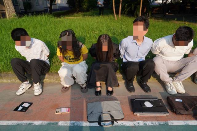 点击新窗口打开