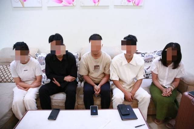 点击新窗口打开