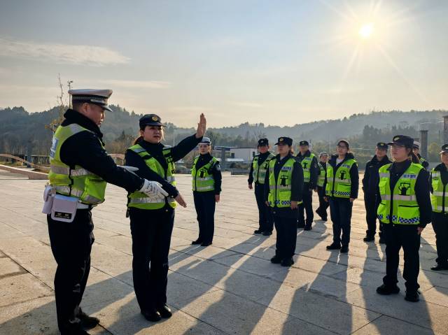 点击新窗口打开