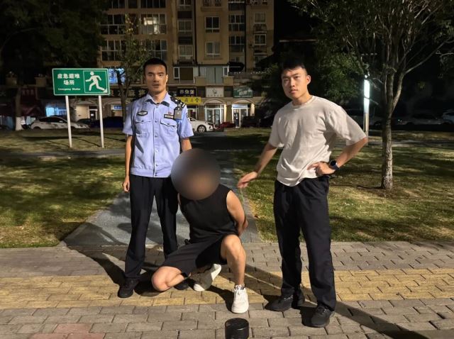 点击新窗口打开